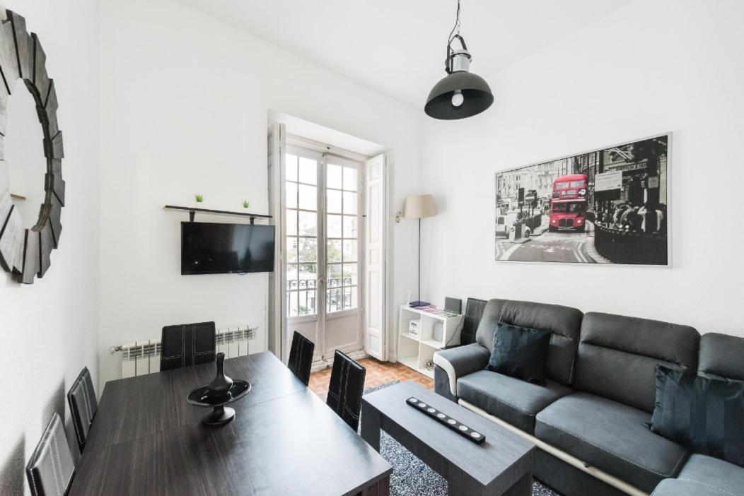 M&F Apartaments Chueca Мадрид Экстерьер фото